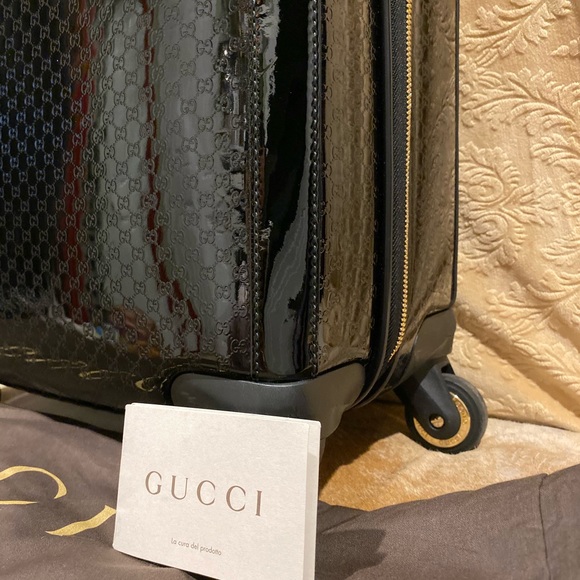 Beautiful and shiny Black Gucci carry on... - Picture 2 of 3